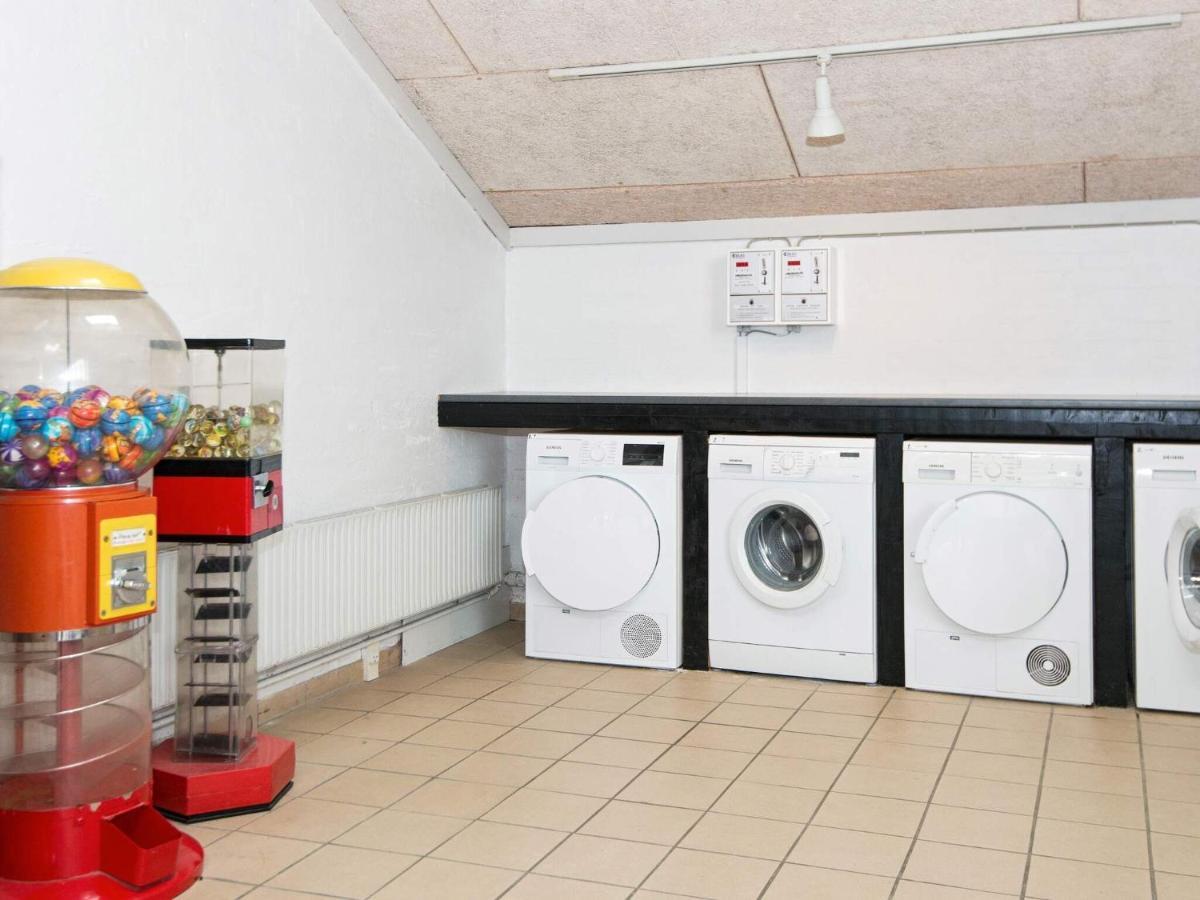 6 Person Holiday Home On A Holiday Park In Hemmet エクステリア 写真